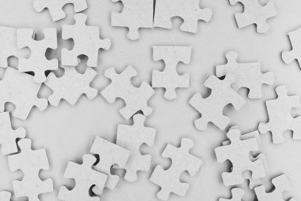 markus-winkler-aYPtEknQmXE-unsplash Paper puzzle, MES and ERP Integration in Singapore