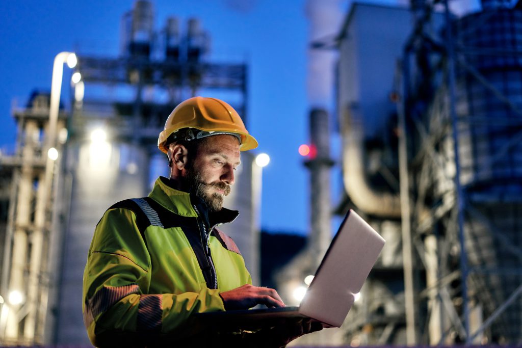 Engineer Use ERP(Enterprise Resource Planning) System in Singapore Engineer Use ERP(Enterprise Resource Planning) System in Singapore